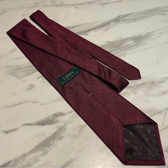 Ralph Lauren 100% Silk Tie - Picture 2 of 5
